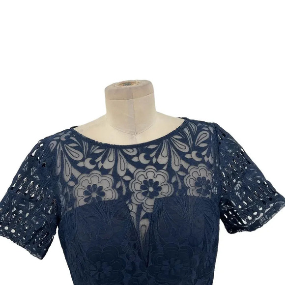 Chi Chi London Sheridan Dress Navy Blue Embroidered‎ Short Sleeve UK 12 US 8 - Picture 5 of 14